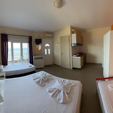 Rooms Elena Νέα Ποτίδαια Εξωτερικό φωτογραφία