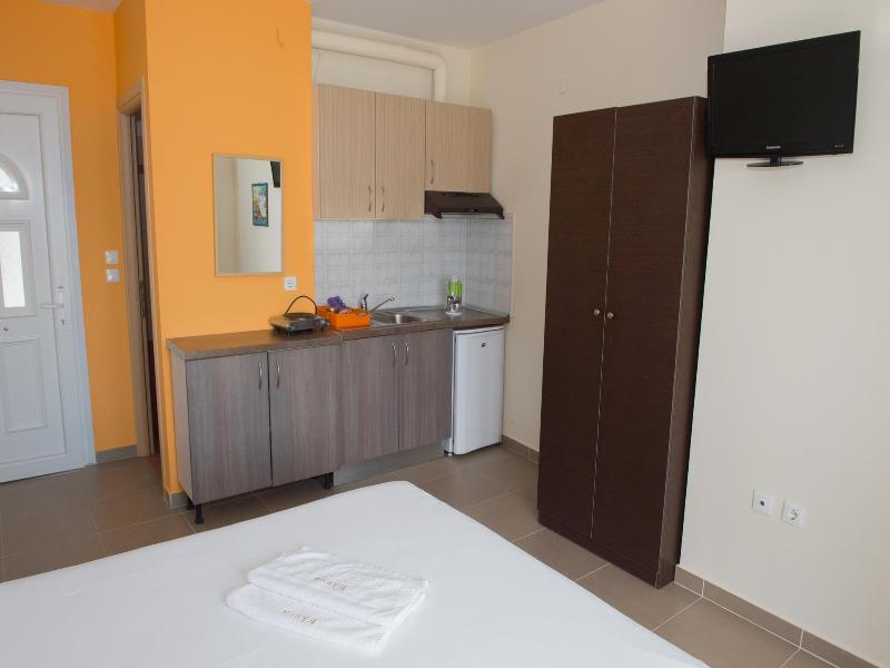 Rooms Elena Νέα Ποτίδαια Εξωτερικό φωτογραφία