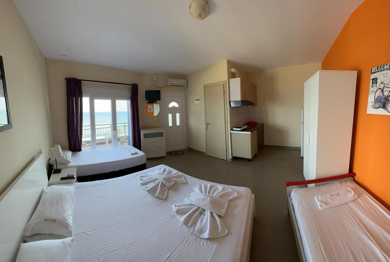 Rooms Elena Νέα Ποτίδαια Εξωτερικό φωτογραφία