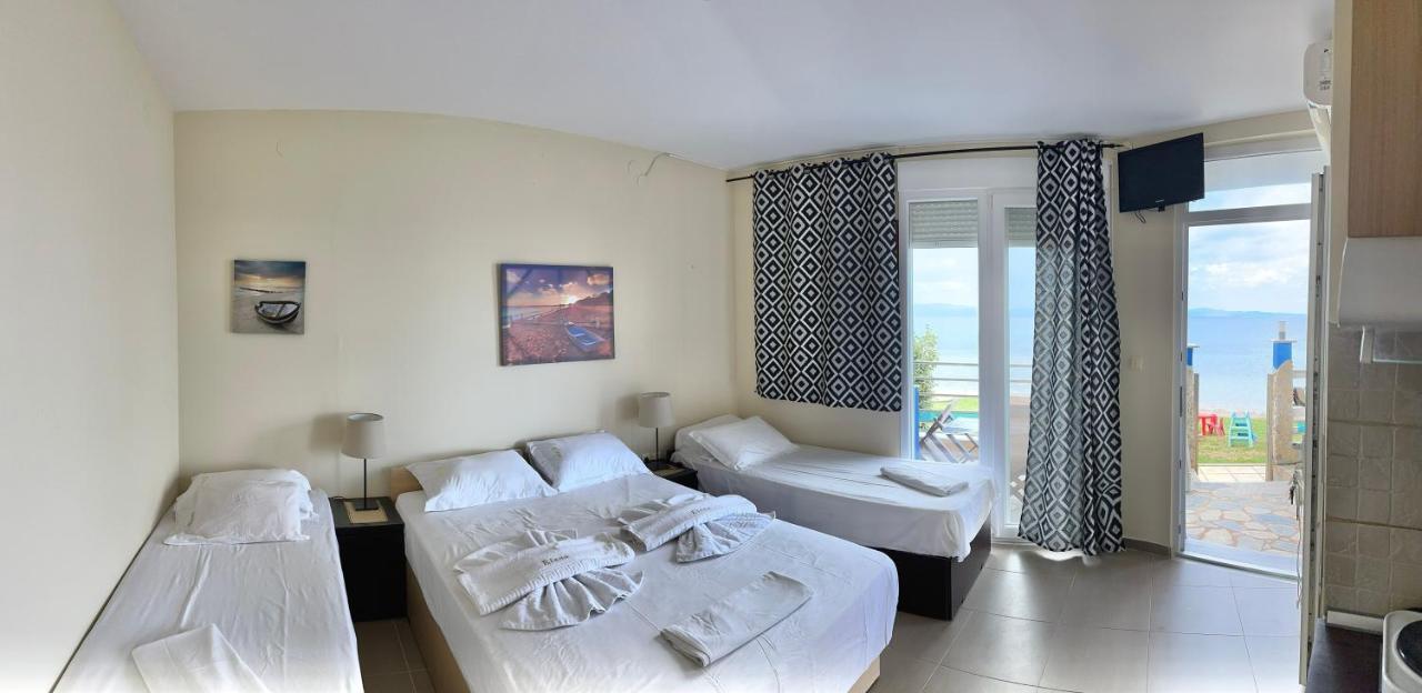 Rooms Elena Νέα Ποτίδαια Εξωτερικό φωτογραφία