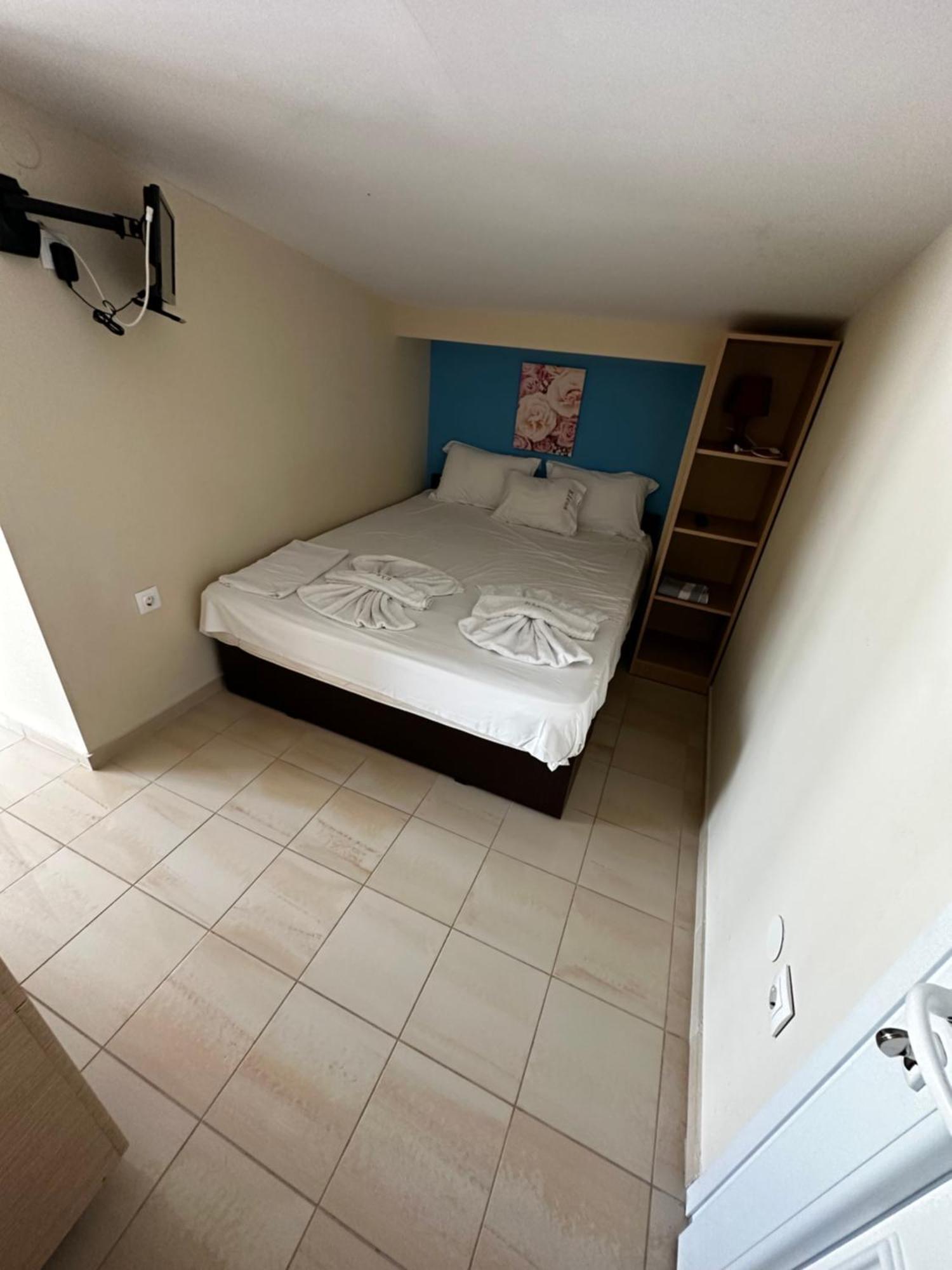 Rooms Elena Νέα Ποτίδαια Εξωτερικό φωτογραφία