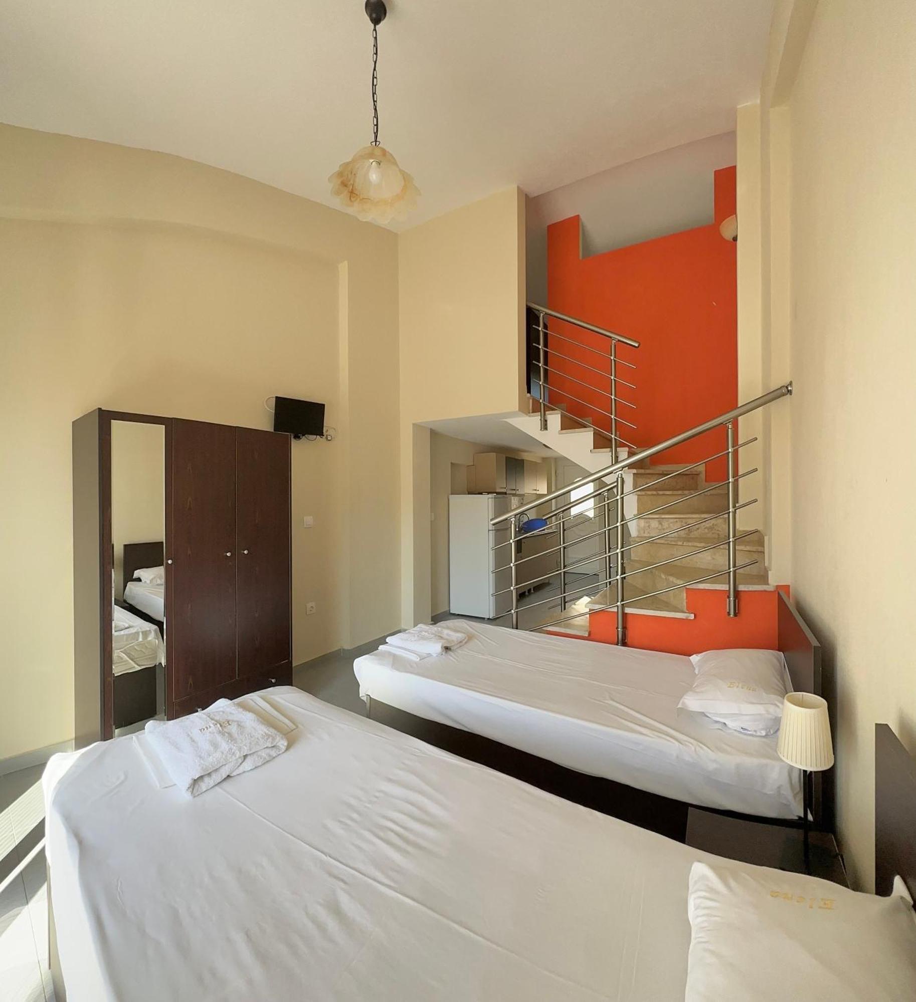 Rooms Elena Νέα Ποτίδαια Εξωτερικό φωτογραφία