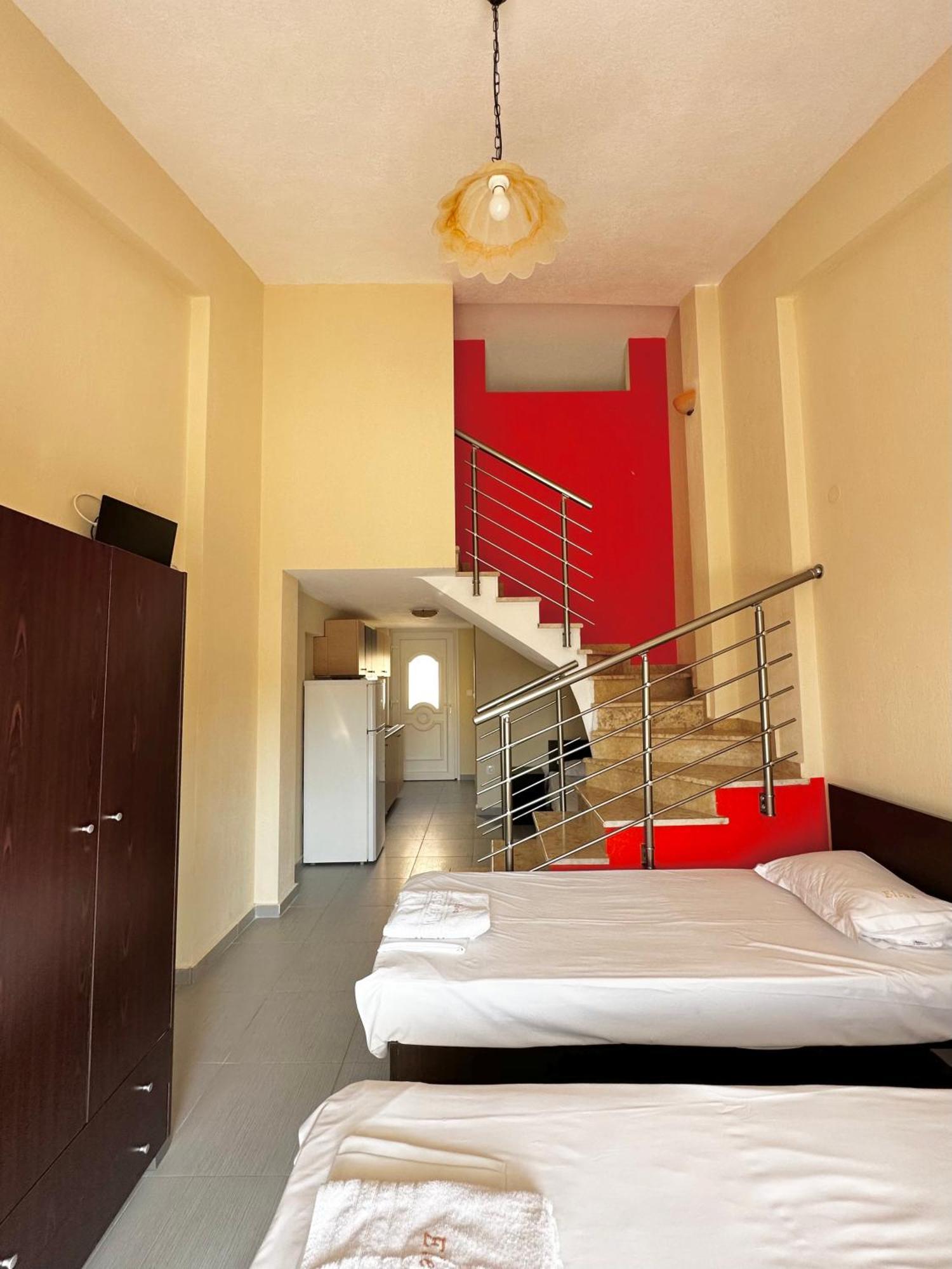 Rooms Elena Νέα Ποτίδαια Εξωτερικό φωτογραφία